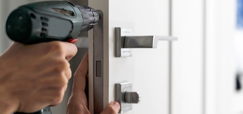 Locksmith For Lock Replacement Near Me in South Gate, CA