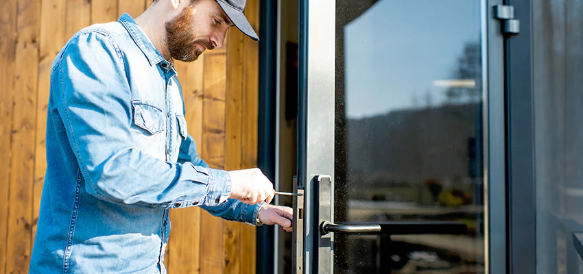 Frameless Glass Storefront Door Locks Replacement in South Gate, CA