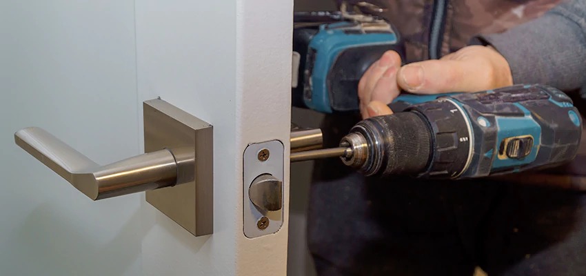 Broken Door Handle Lock Repair in South Gate, California