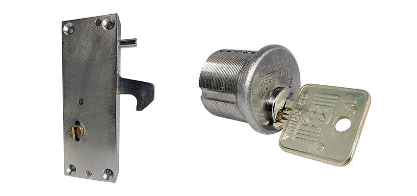 RR Fence Gates Brink Locks Repair in South Gate, California