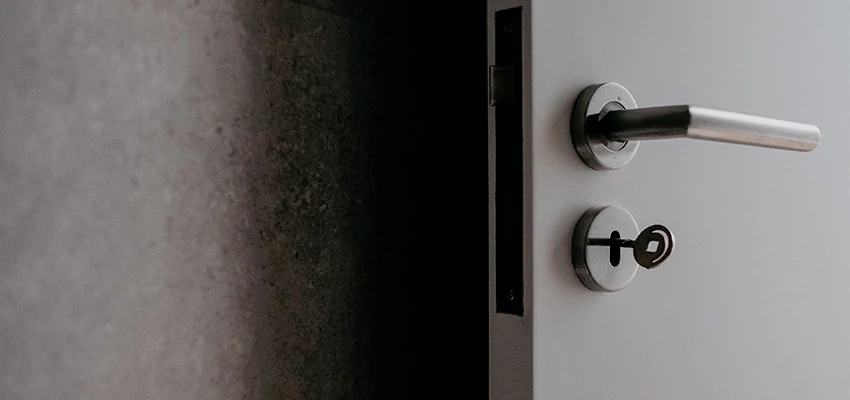 Front Door Handle Repair And Installation in South Gate, CA